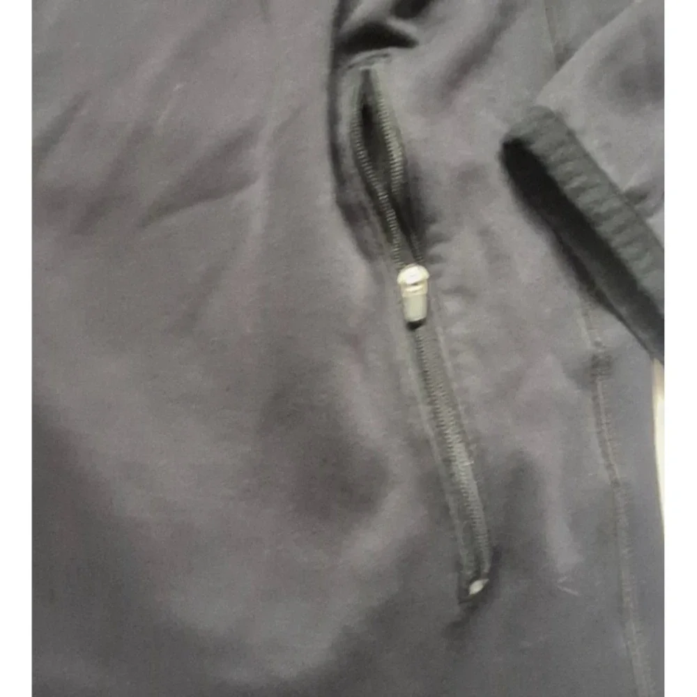 Nike Therma-Fit women's black full zip athletic jacket LG pockets/fleece‎